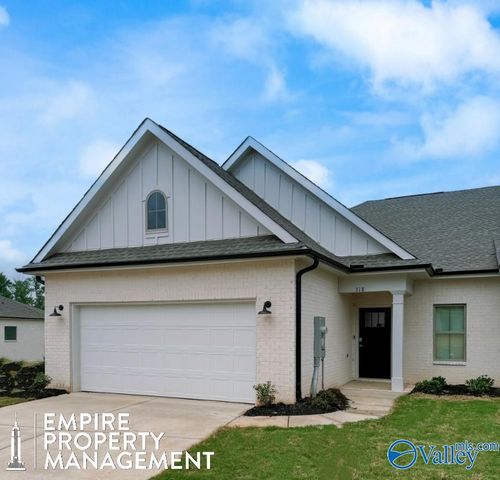 318 Cornstalk Cir, Madison, AL, 35757-2304 | Card Image
