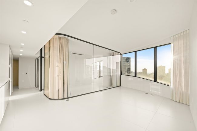 Unfurnished room with recessed lighting | Image 6