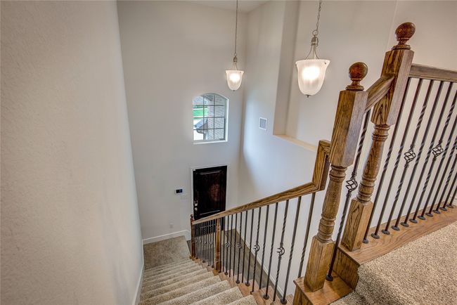 Beautiful entry | Image 10