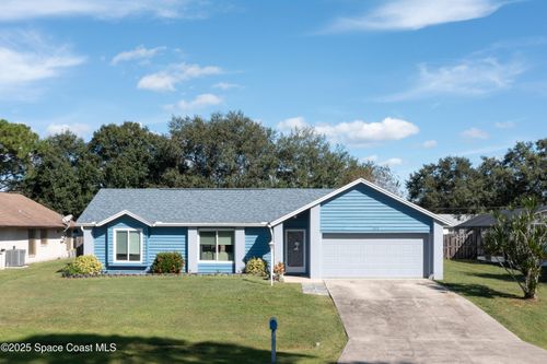 949 Custer St Nw, PALM BAY, FL, 32907-7913 | Card Image