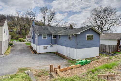 307 Walker St, Kingsport, TN, 37665-1639 | Card Image