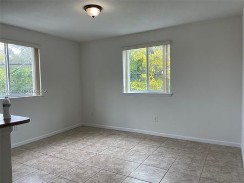 apt-3-244 Nw 11th Ave, Miami, FL, 33128-1177 | Card Image