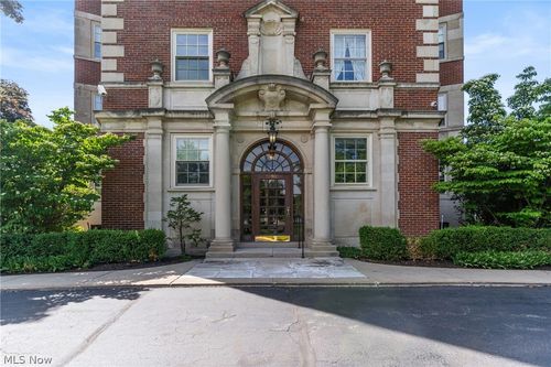 5a-13901 Shaker Boulevard, Cleveland, OH, 44120 | Card Image