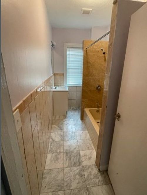 unit-1-35 Edson, Boston, MA, 02124 | Card Image