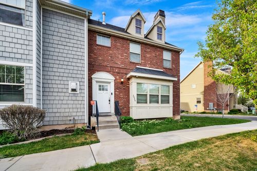 2026 Crescent Way, Mapleton, UT, 84664-5627 | Card Image