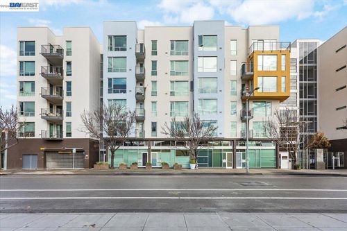 g2-226 2nd St, Oakland, CA, 94607-4308 | Card Image