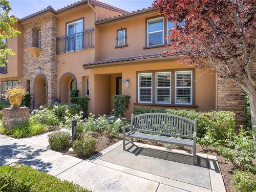 28457 Herrera St, Valencia, CA, 91354-3059 | Card Image