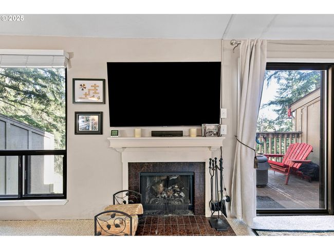 151 Treehill Loop, Condo with 2 bedrooms, 2 bathrooms and null parking in Eugene OR | Image 16