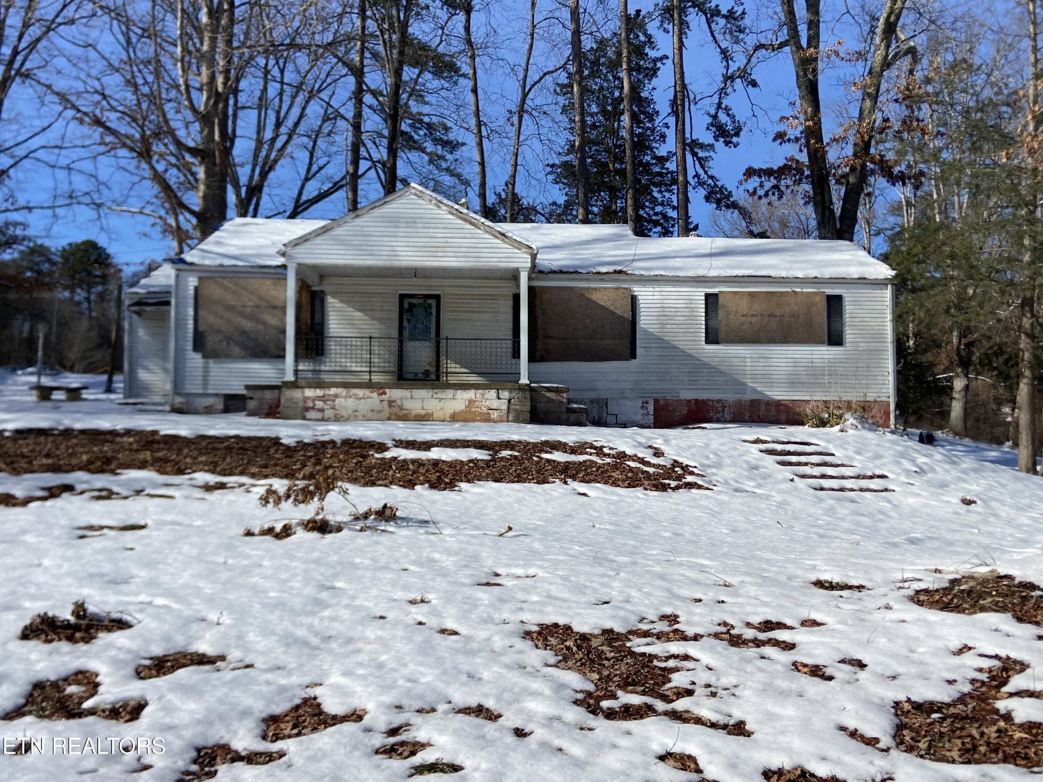 2751 Lakin Rd, Sold in Knoxville - eXp Realty