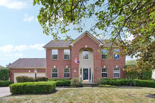 8271 Chateau Ln, Westerville, OH, 43082-8565 | Card Image