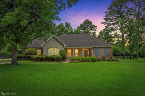 914 Edgewood Dr, Homer, LA, 71040-3010 | Card Image