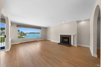 5 - 5 South St, Condo with 1 bedrooms, 1 bathrooms and 1 parking in Sausalito CA | Image 3