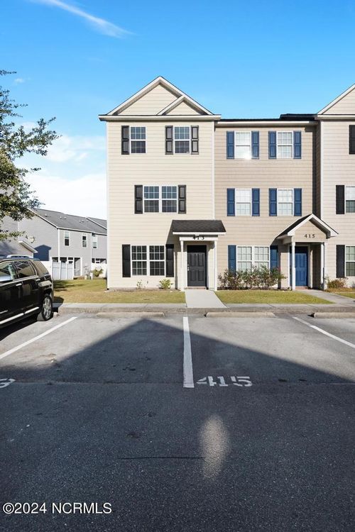 413 Caldwell Loop, Jacksonville, NC, 28546-8396 | Card Image
