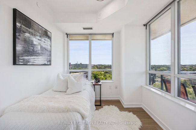 1005 - 1346 Danforth Rd, Condo with 3 bedrooms, 2 bathrooms and null parking in Toronto ON | Image 32