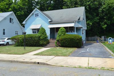 25 W Grochowiak Street W, House other with 4 bedrooms, 1 bathrooms and null parking in South River NJ | Image 2