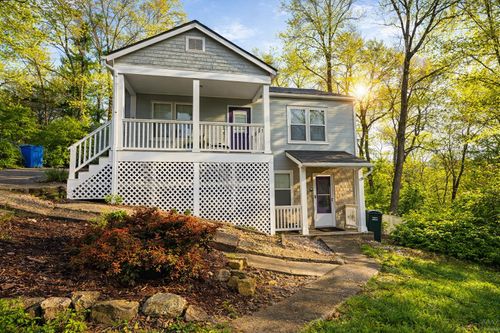 670 Tremont Pl, Chattanooga, TN, 37405-4066 | Card Image