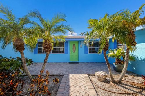 125 Crescent Drive, ANNA MARIA, FL, 34216 | Card Image