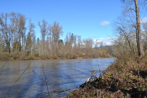 3-3 Sw Grant St, Grants Pass, OR, 97526-2437 | Card Image