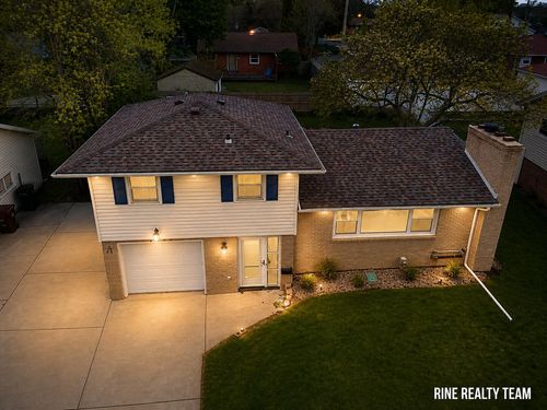 2200 Rossiter Pl, Lansing, MI, 48911-1696 | Card Image