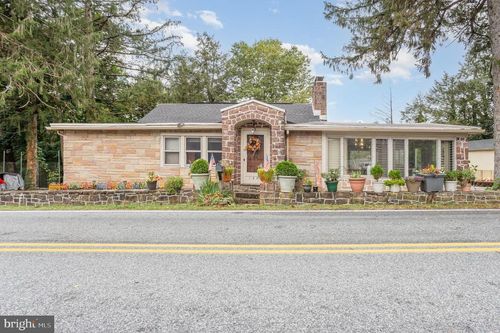 1370 Conewago Creek Rd, MANCHESTER, PA, 17345-9305 | Card Image