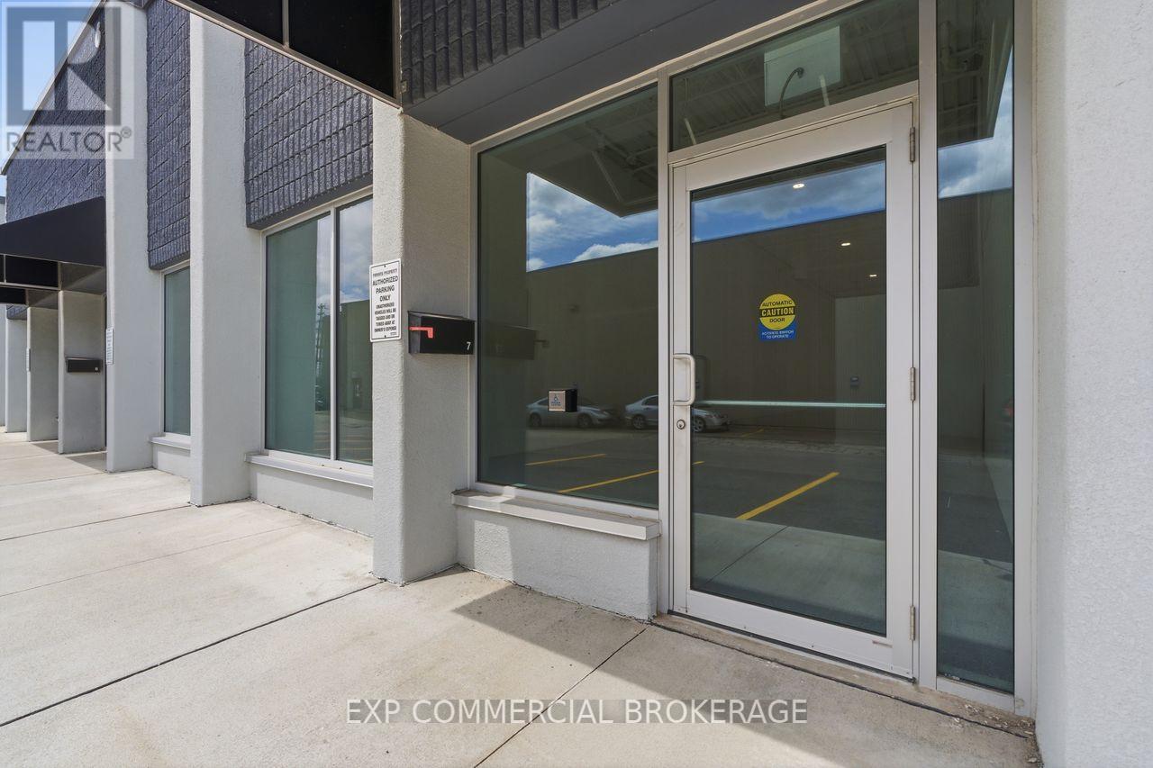 Commercial Sale in Toronto (West Humber-Clairville)