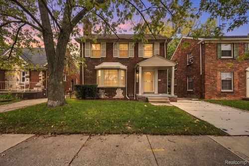 12191 E Outer Dr, Detroit, MI, 48224-2696 | Card Image