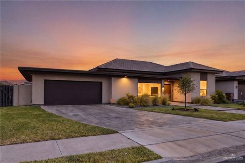 1713 S Queen St, Edinburg, TX, 78539-2525 | Card Image