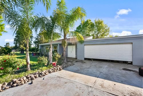 25950 N Highway 99, Acampo, CA, 95220-9392 | Card Image