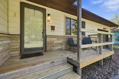 1204 Graham Ct, Pryor, OK, 74361-5021 | Card Image