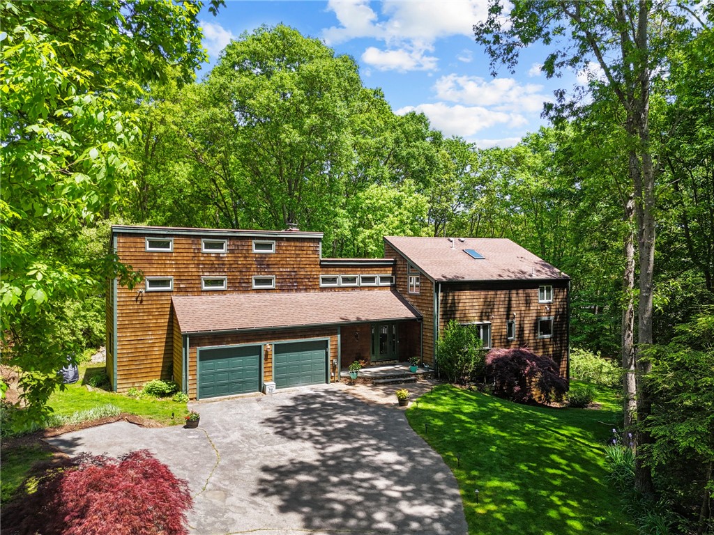 Valleybrook Dr, East Greenwich, RI 02818