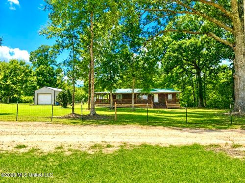 72 Mitchell Baughman Rd, Poplarville, MS, 39470-6332 | Card Image