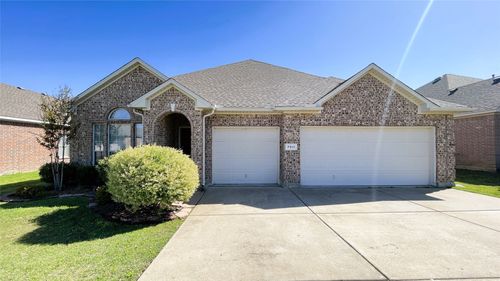 7811 Corona Ct, Arlington, TX, 76002-4787 | Card Image