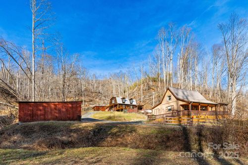 1010 & 1014 Melton Branch Road, Bakersville, NC, 28705 | Card Image