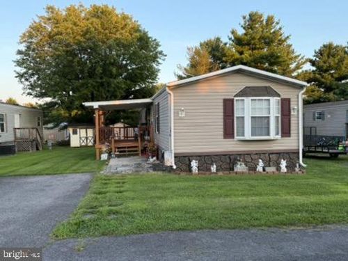 136 Patricks Ct, INWOOD, WV, 25428-3068 | Card Image