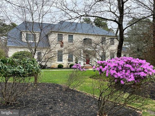 5 Manor Ln, Medford, NJ, 08055-3347 | Card Image