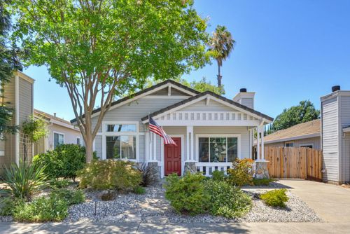 427 Parker Dr, Folsom, CA, 95630-7955 | Card Image