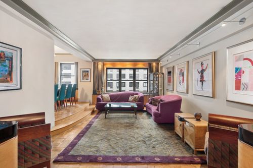 8f-301 E 48th Street, New York City, NY, 10017 | Card Image