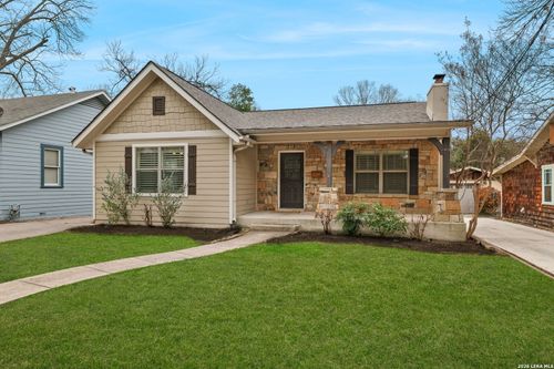 218 Corona Ave, Alamo Heights, TX, 78209-4525 | Card Image