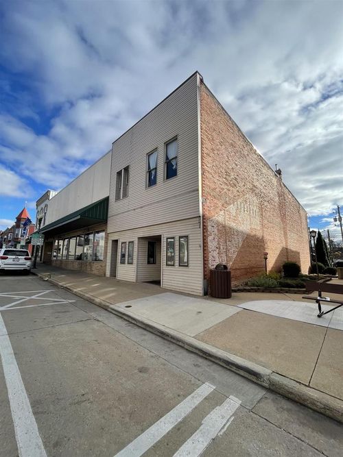 110 W Huron Street, BERLIN, WI, 54923 | Card Image