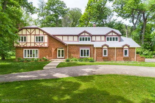 4 Auburn Ln, Barrington, IL, 60010-9000 | Card Image