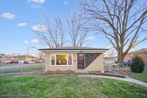 3701 W 120th St, Alsip, IL, 60803-1201 | Card Image