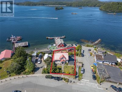 336 Main St, House other with 8 bedrooms, 4 bathrooms and 4 parking in Tofino BC | Image 2