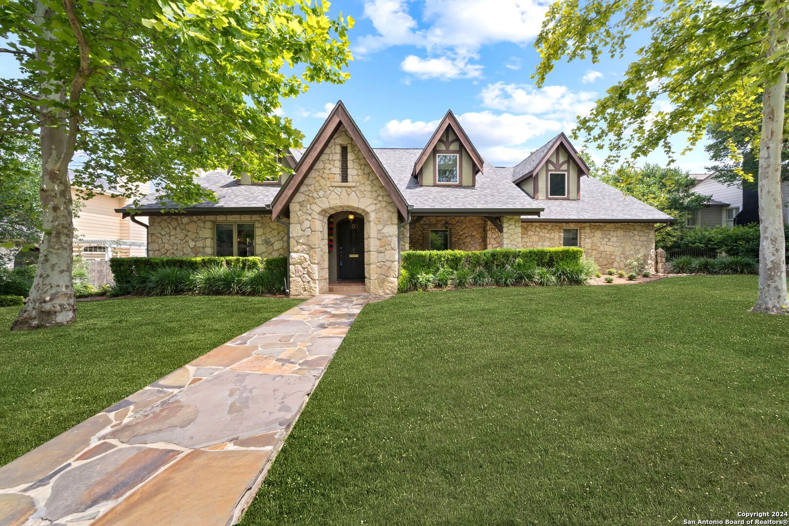 Cloverleaf Ave, San Antonio, TX 78209