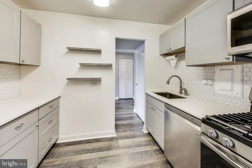 unit-1510-5340 Holmes Run Pkwy, ALEXANDRIA, VA, 22304-2826 | Card Image