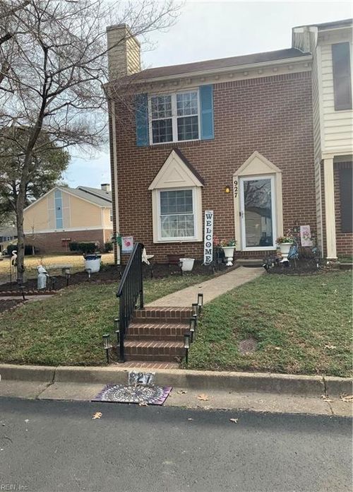 927 Still Harbor Circle, Chesapeake, VA, 23320 | Card Image