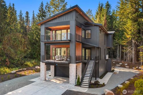 31 Kendall Pl, Snoqualmie Pass, WA, 98068-5077 | Card Image