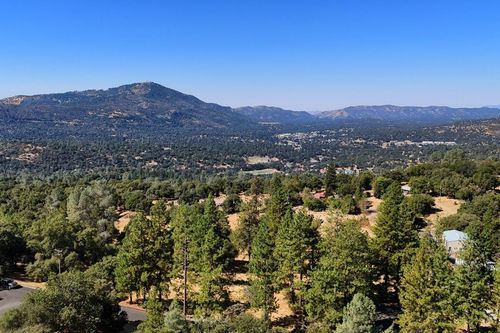 10 Timberwood Ln, Oakhurst, CA, 93644 | Card Image