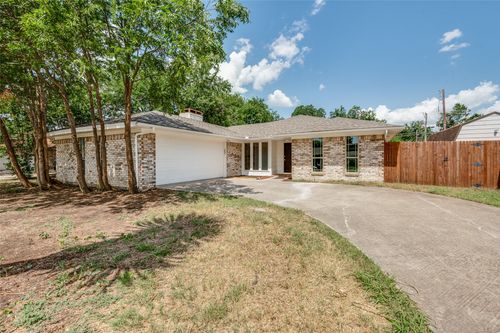 1902 Pat Ln, Carrollton, TX, 75006-3729 | Card Image