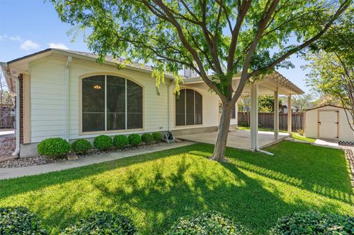6814 Thistle Hill Way, Austin, TX, 78754-5800 | Card Image