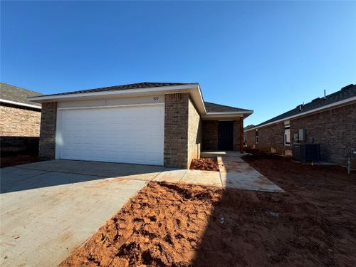 929 Hudson Road, Chickasha, OK, 73018 | Card Image